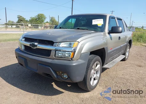 2003 Chevrolet Avalanche 1500 из США, поврежденный, VIN 3GNEC13T83G244740